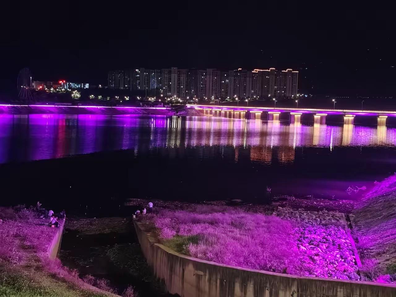 我们80后的男人是犯了天条还是咋的，38岁的男人就不配拥有夫妻生活吗？昨天想跟老