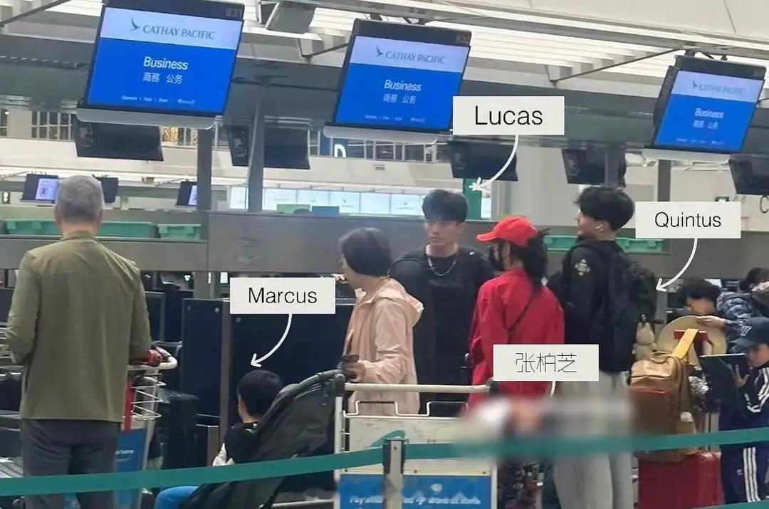 张柏芝和三个儿子飞澳洲，一家四口好有爱，15岁小Q比Lucas还要高！ 