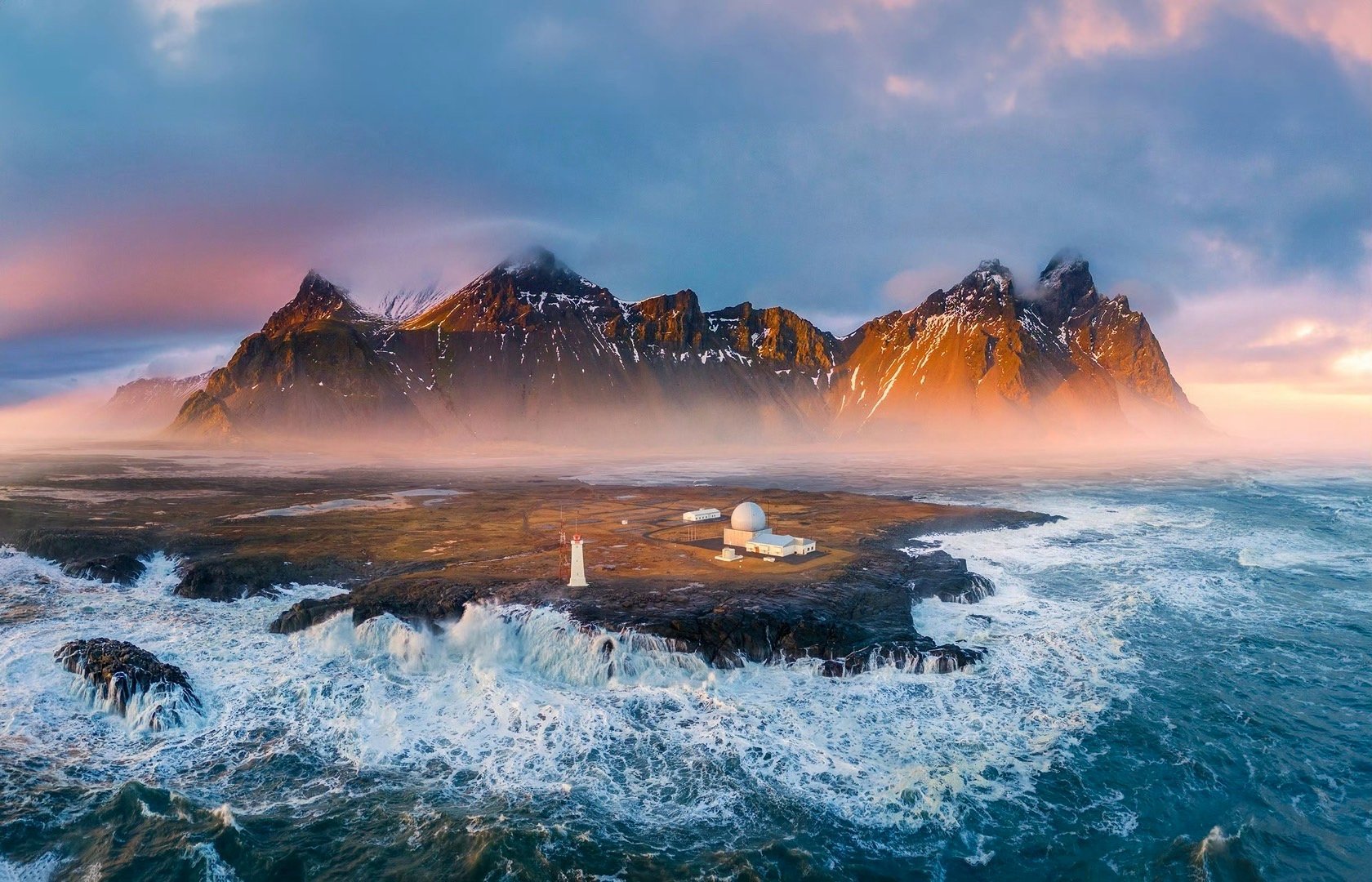 今年冬天冰岛天气有点“极端”——多轮大雪大风，封路成了常态。我们团队明天出发，开