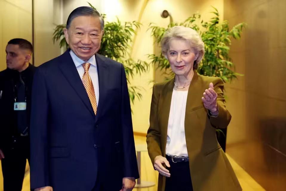 冯德莱恩这女人不简单，还能惦记着越南的那座破桥！

10月22日，欧盟委员会主席