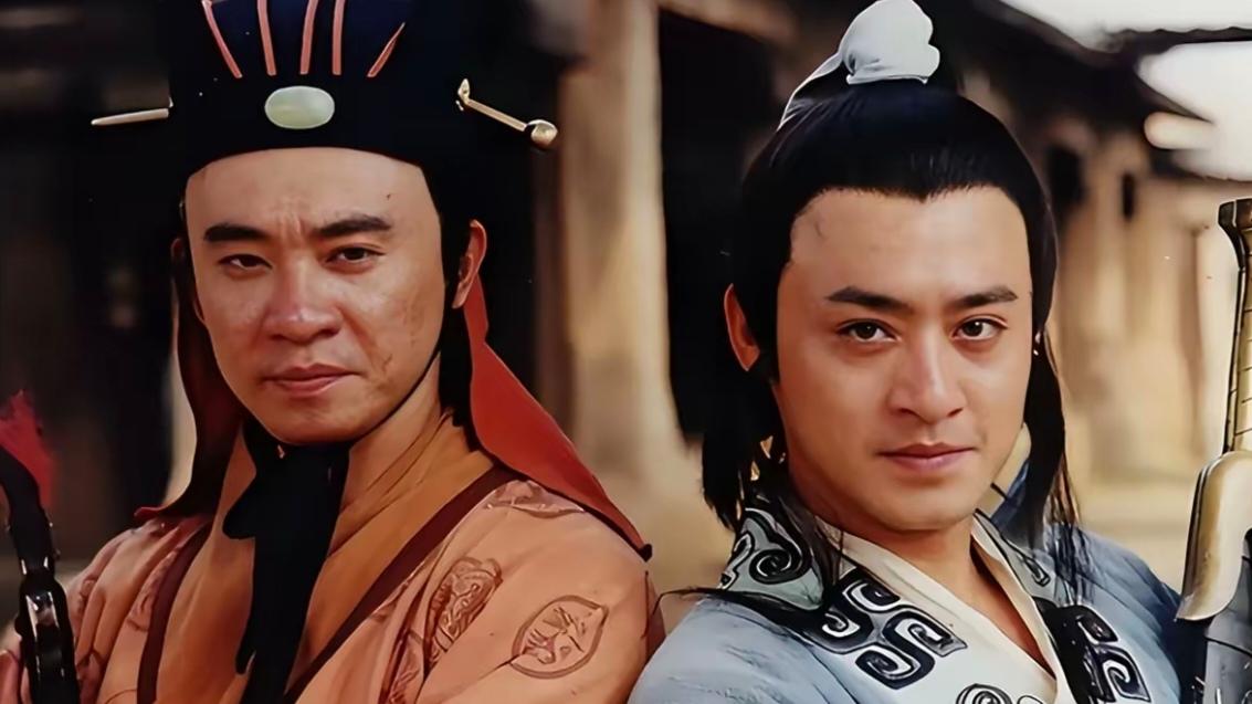 大家能相信演高俅的跟演花荣的是亲哥俩吗？
演高俅的修革是哥哥、演华荣的修庆是弟弟