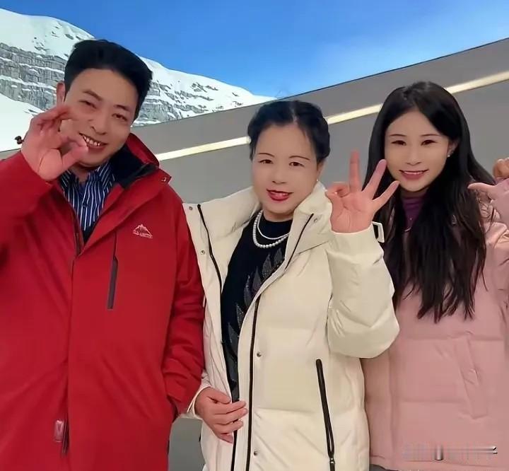 有不少网友建议
将错换人生28年案拍成电视剧，
故事扣人心弦，
人物错综复杂，