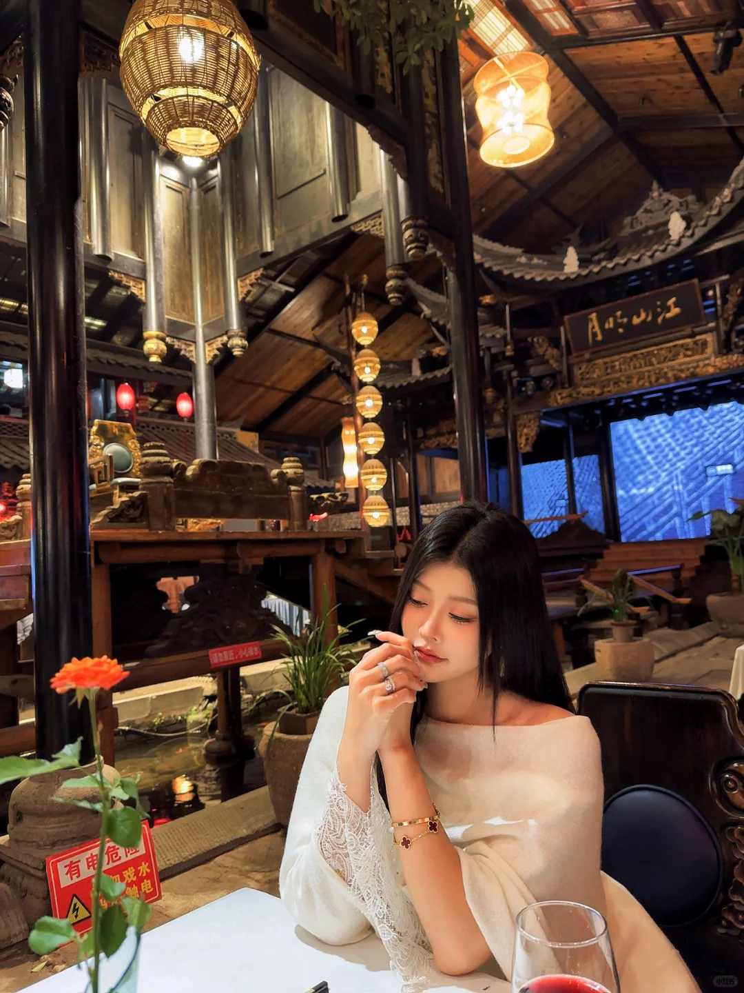 🍂披肩的贵气感，谁懂～