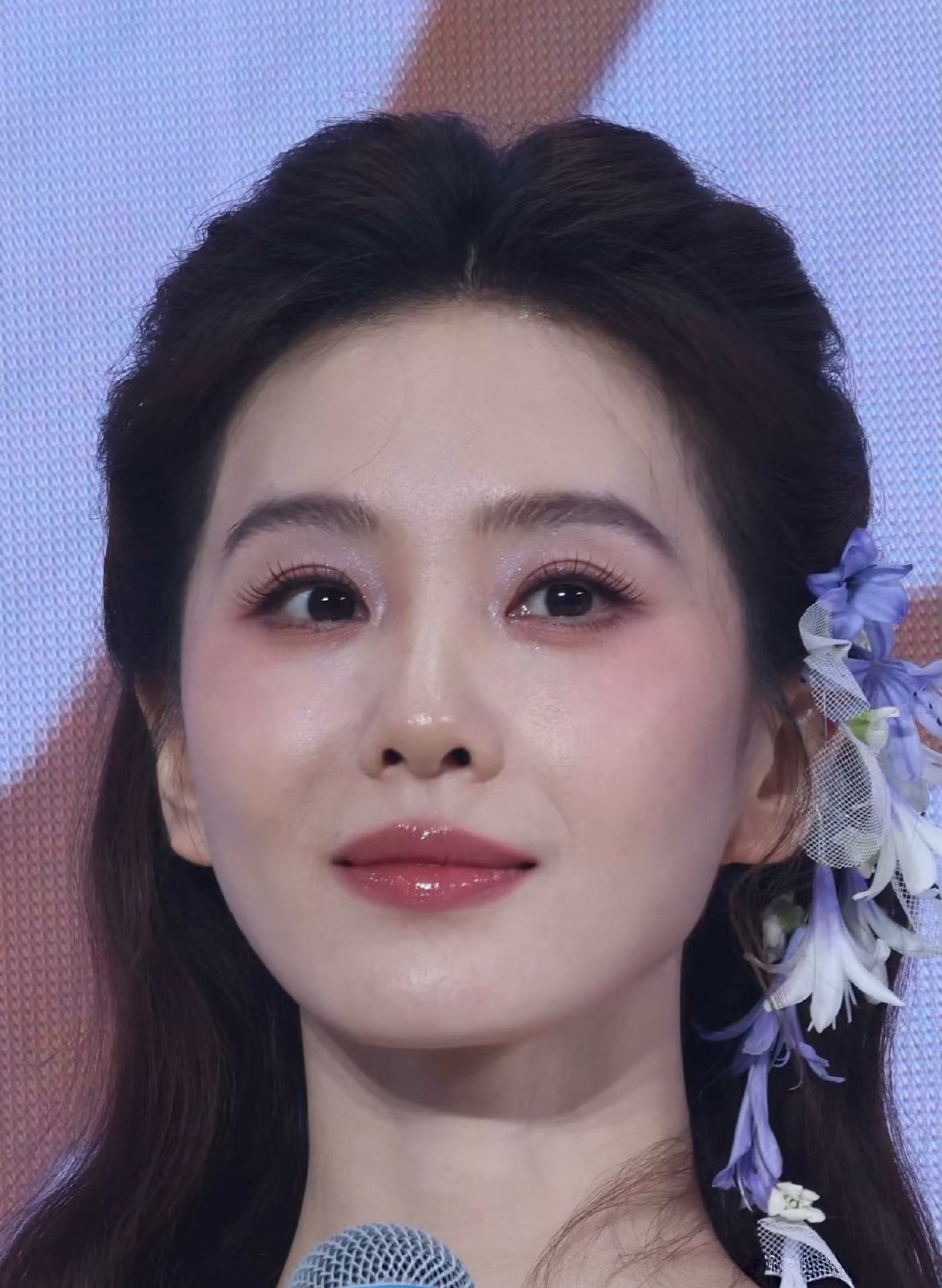 网友对刘诗诗还是太苛刻了，40岁生图长这样还不牛逼吗 