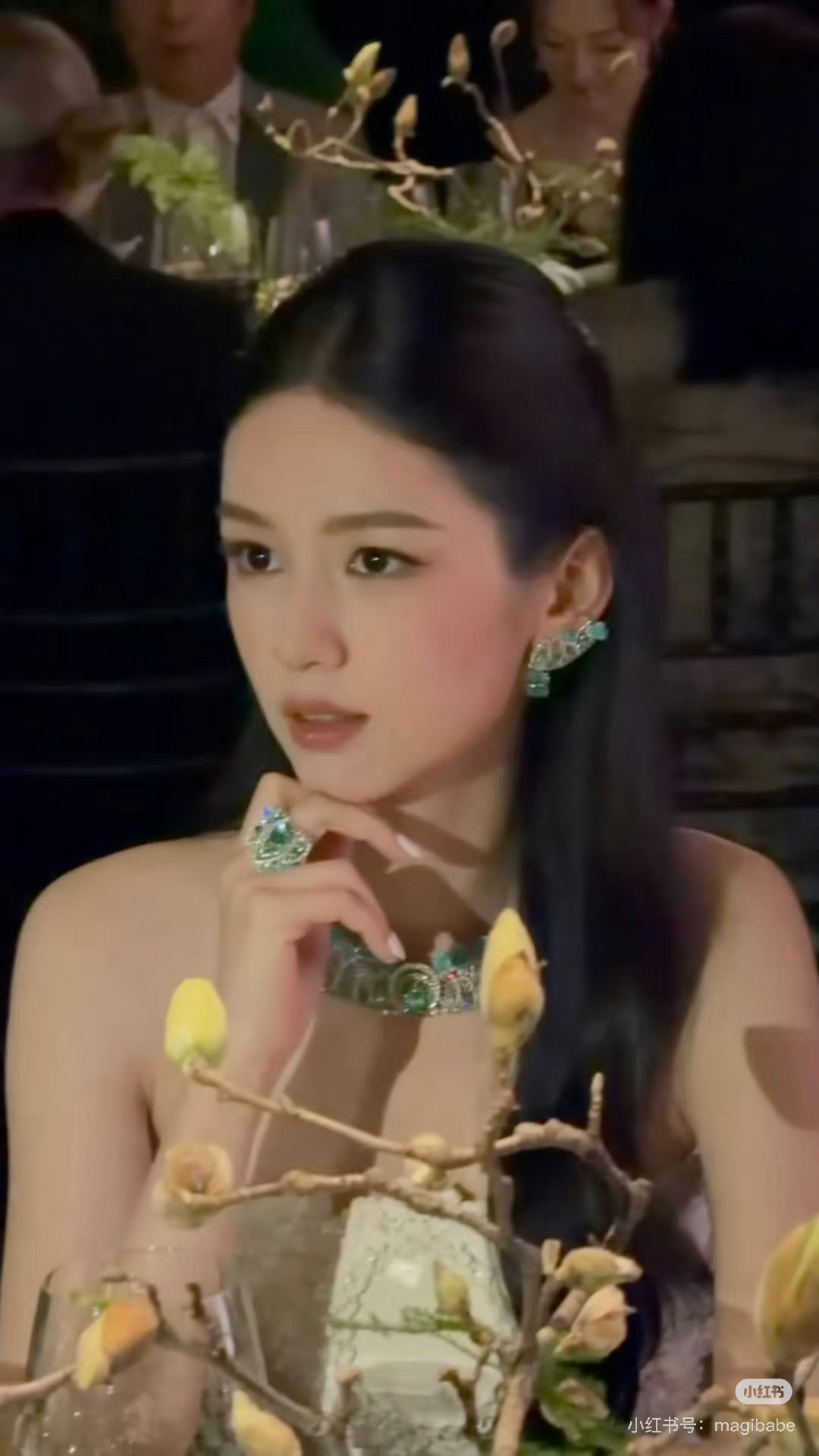 Dior活动女明星生图：迪丽热巴 刘雨昕 王楚然 周也谁最美？ 