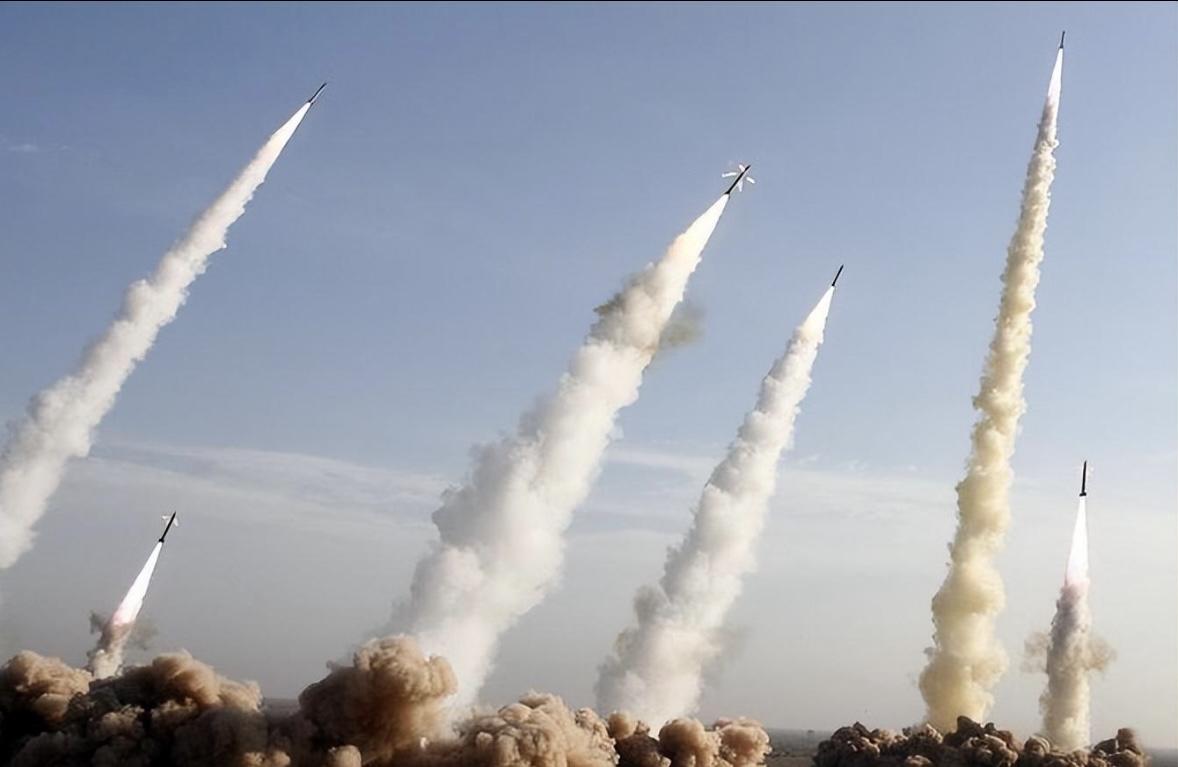 万万没想到美伊打得不可开交，黄金不涨反而一泻千里了，多少人在看到中东局势后又加注