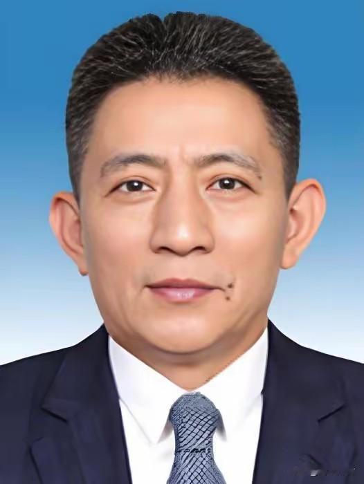 这就是让美国财政部长要求换谈判代表的李成刚!