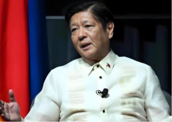 菲律宾倒向了美国，新加坡倒向了美国，柬埔寨倒向了美国，越南也在倒向美国的路上..