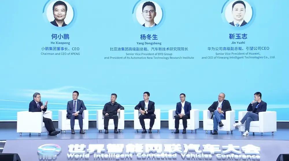 小鹏跳过华为的路，选择更高级的技术。当华为还在努力实现L3自动驾驶的时候，小鹏提