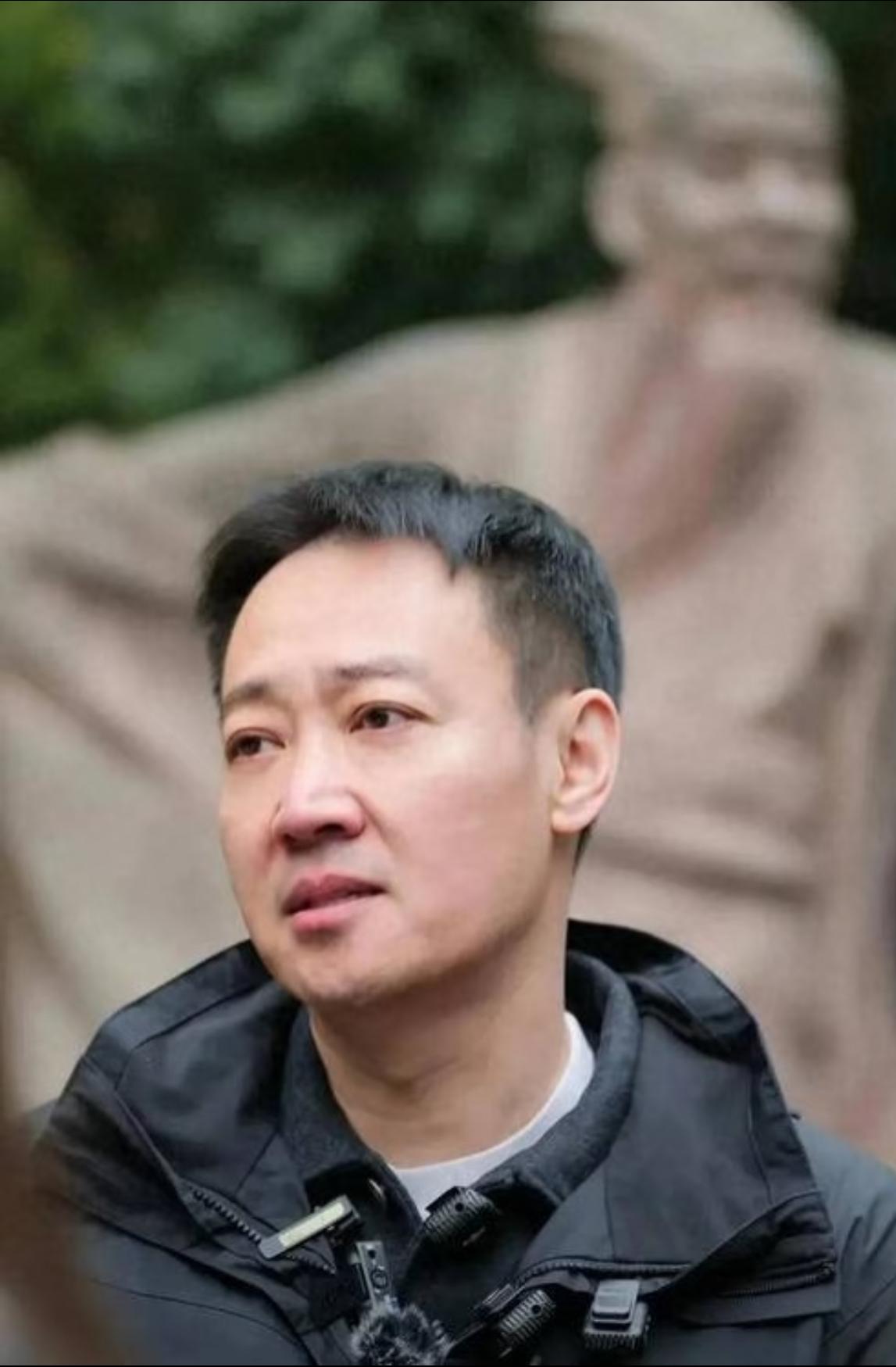 朱媛媛去世一个月，辛柏青兑现诺言：好好活下去，好好演戏，不要虚度每一天。他的新片