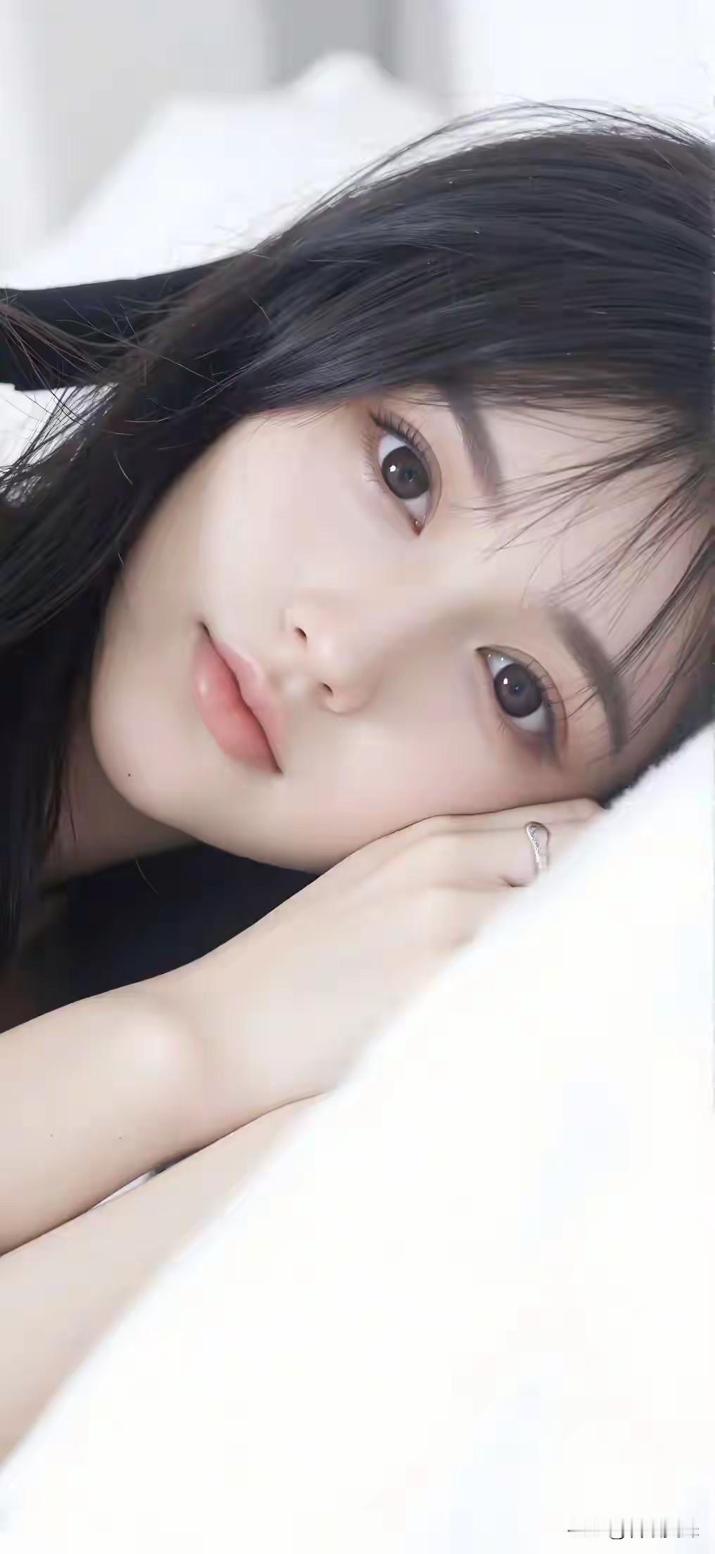 普世的原则，是以伦理、公平、情感共识为核心，它追求的是群体关系的稳定与和谐。
 