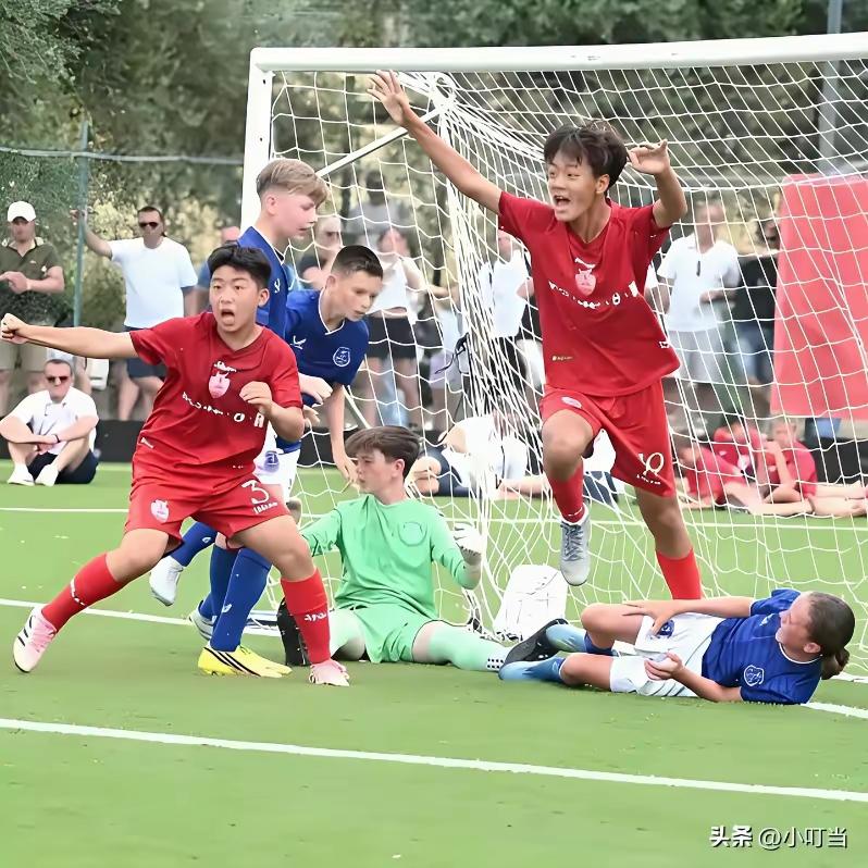 中国足协对董路率2014球队在欧洲夺冠，至今一言不发。
有什么好发的？
一个不注