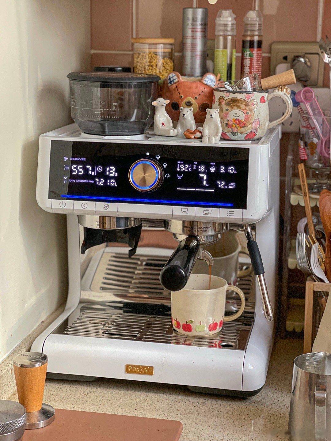 立冬快乐！姐妹们我回家啦，谢谢大家的关心。乔乔基本都好了（不发烧，几乎不咳嗽了）