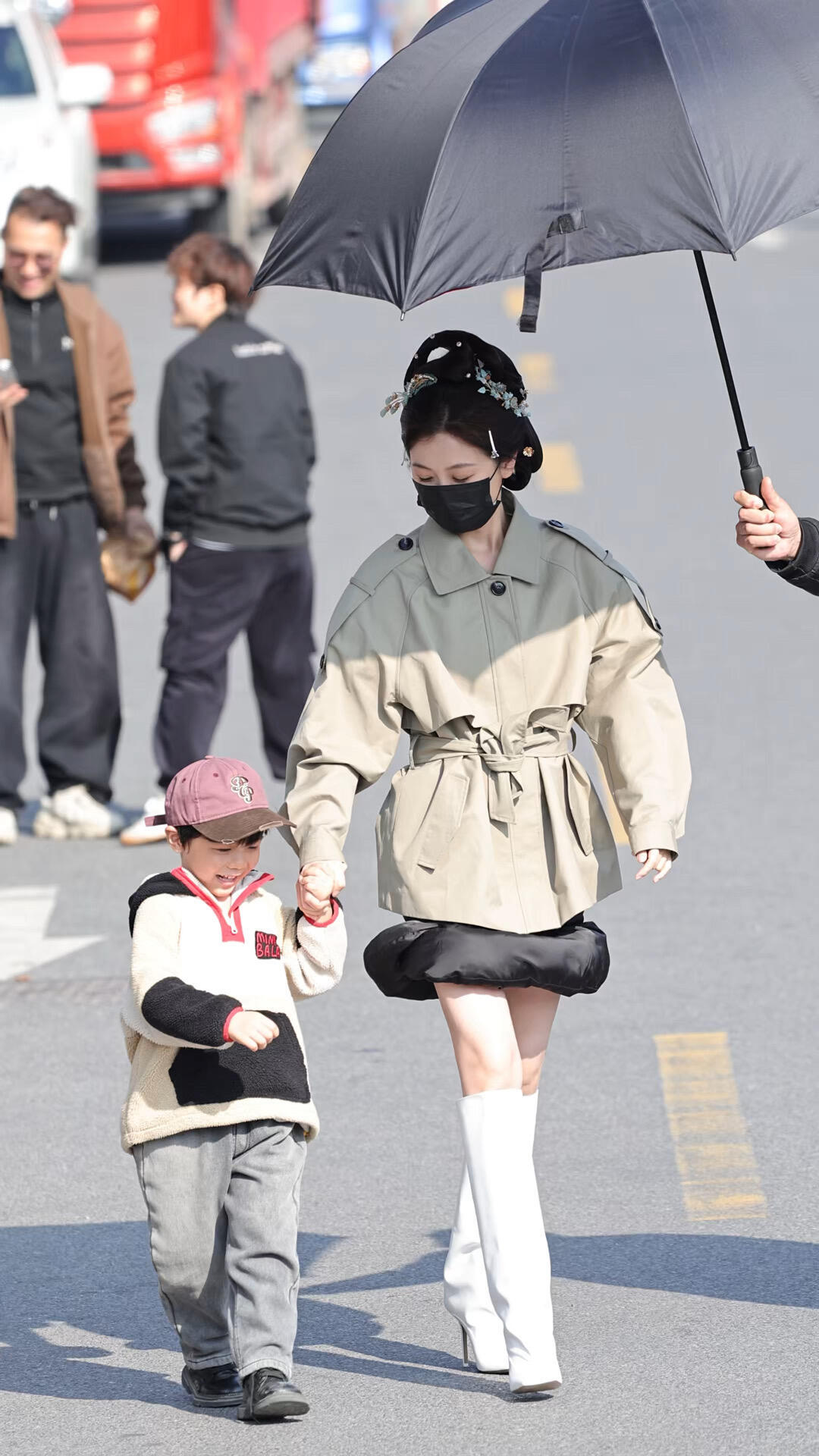 虞书欣云初令上班路透重生到现代妈咪是大明星