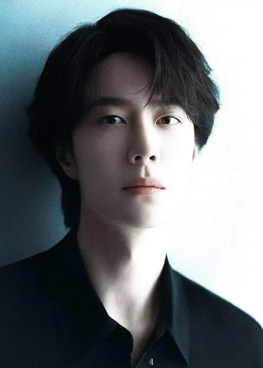 瑞幸即享不展示产品，只顾着展示代言人王一博了 