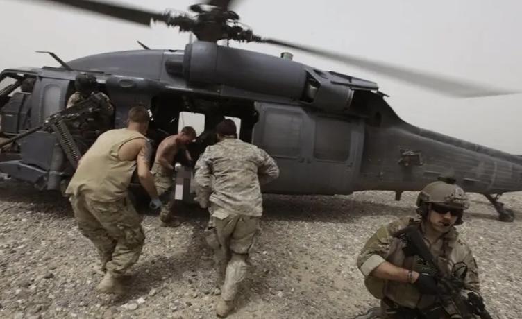 最新消息，M军已将被击落F-15E战机的第二名飞行员从波斯救出，送往科威特治疗。