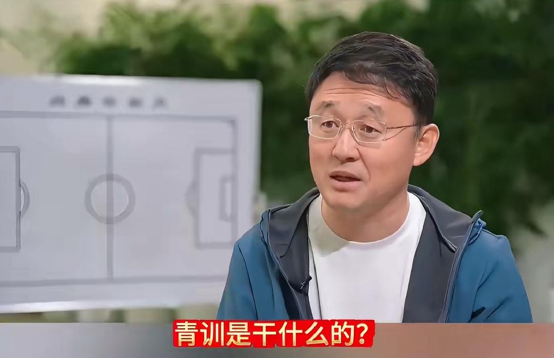 孙继海与董路之争一时纷扰，孙继海说“青训是干什么的，培养人的，绝不是为了打出成绩