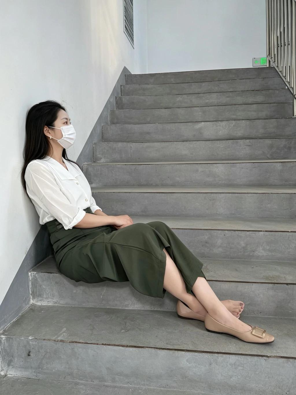 为什么少妇喜欢待在楼梯里