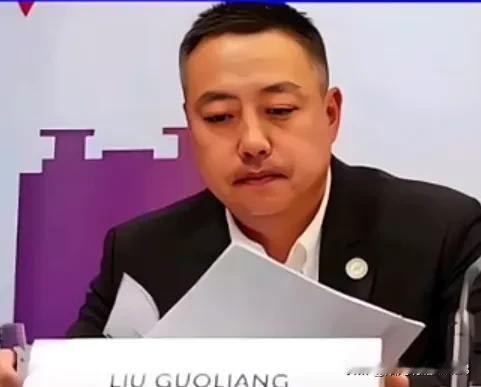 法国冠军赛
刘国梁可谓用心良苦
这次法国冠军赛国乒不得已
让所有主力全部退赛，