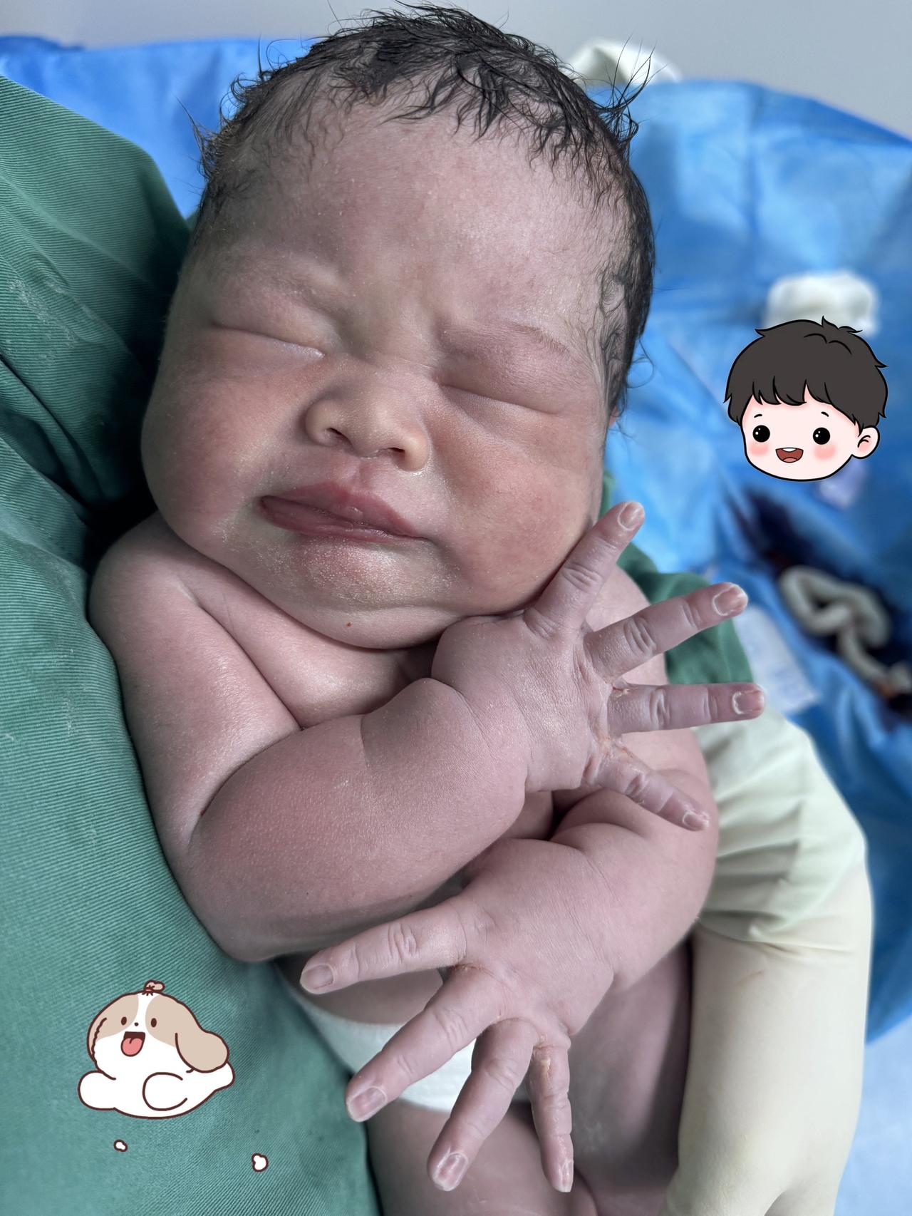 恭喜宝爸宝妈二胎 喜提贵子🎉
儿女双全 男宝宝