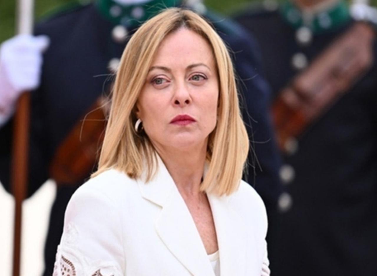 梅洛尼强硬表态：俄罗斯应先迈出一步，而非等待西方让步
 
 
意大利总理乔治娅·