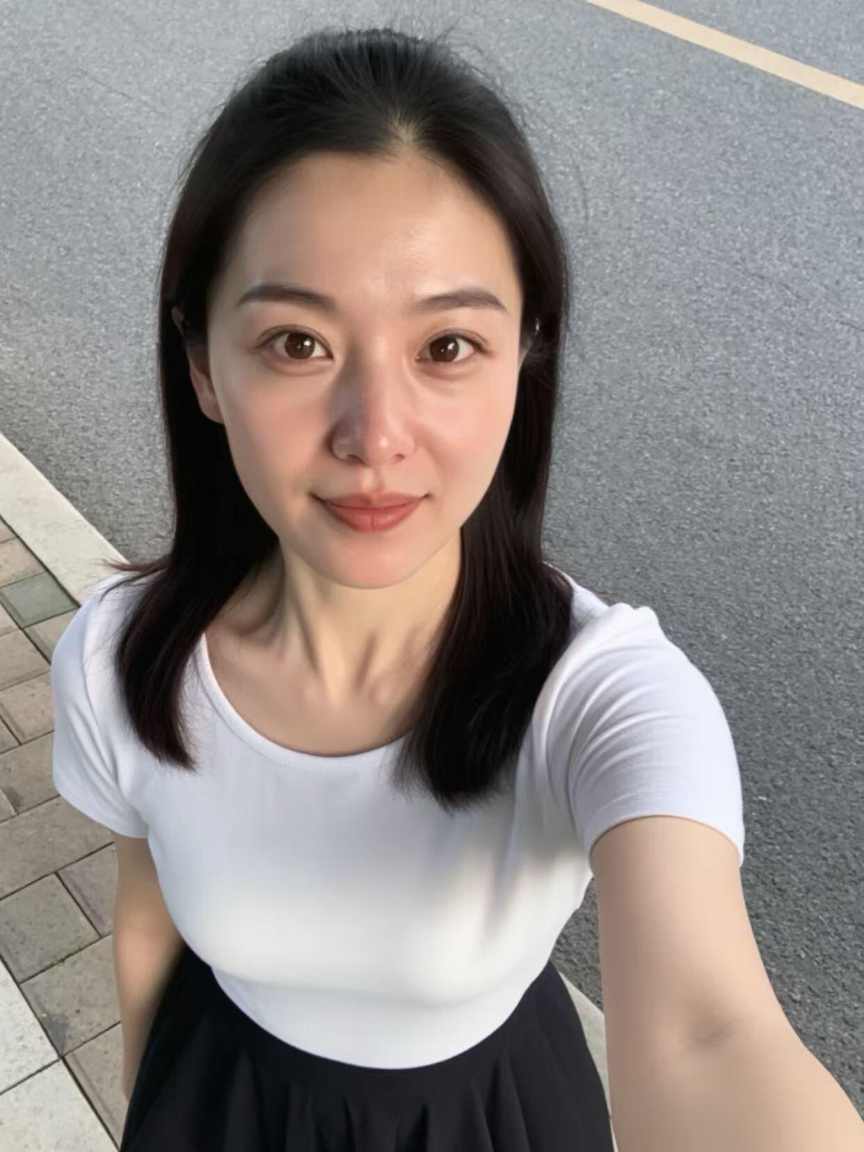 大家都在网上做什么兼职挣钱？
或者做什么副业可以挣到钱？
中年失业女真的很需要。