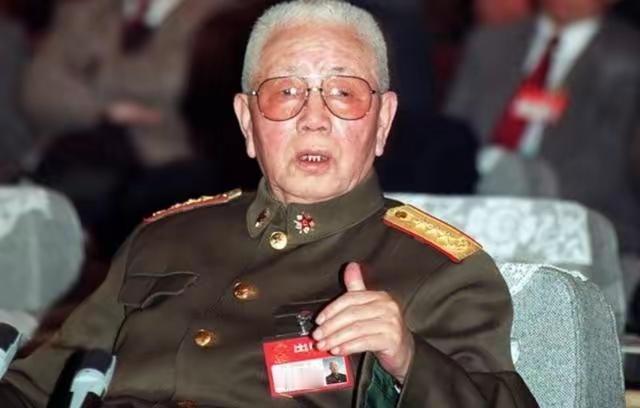 1987年，已经 80多岁高龄的原海军司令员萧劲光，在电视新闻里听到，“中国不需