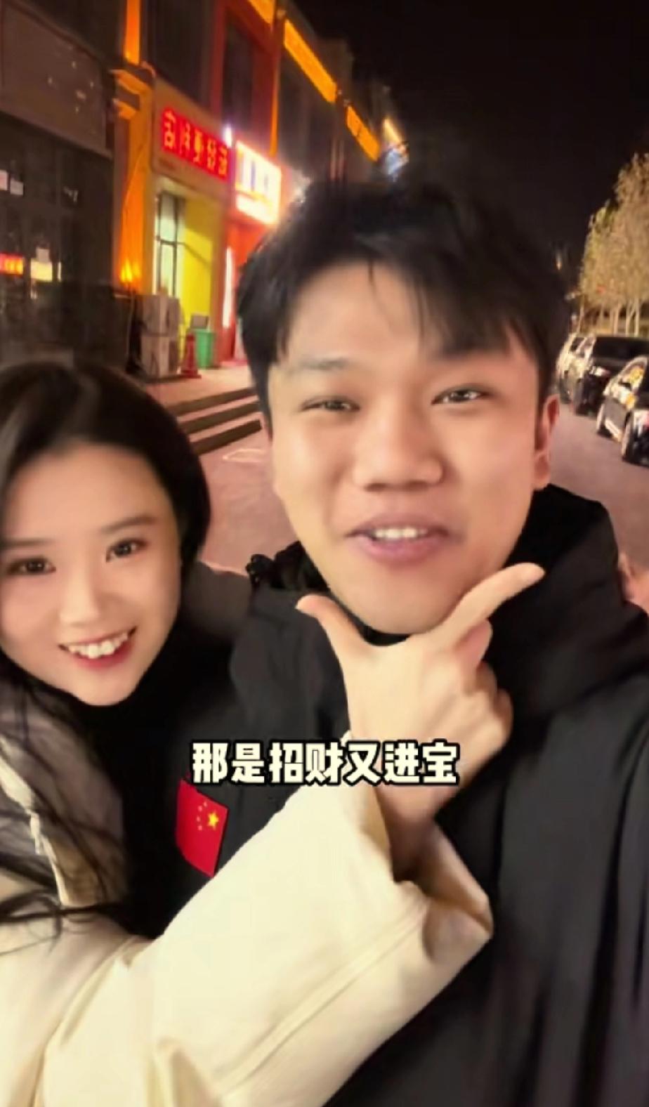 王正正这次跟解清帅一起拍摄的视频，化妆技术确实有了很大提升，要不是在解清帅身旁依