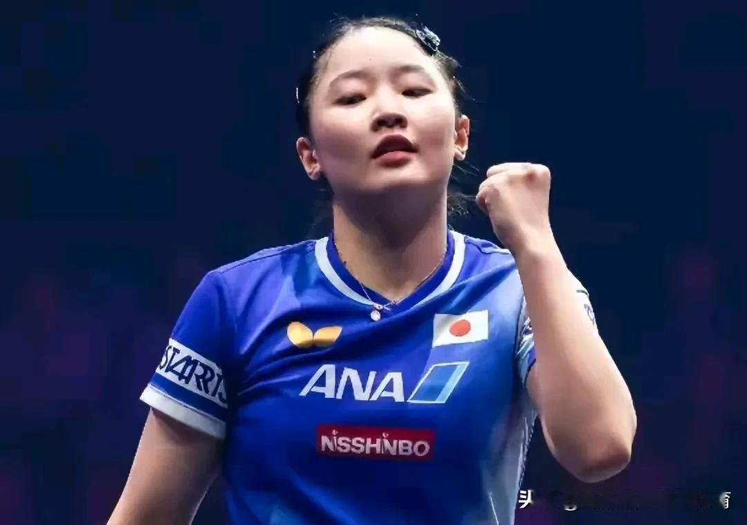 天呐，日韩乒乓一姐，WTT年终总决赛首战，都狂轰3-0轻松战胜对手[玫瑰]

W