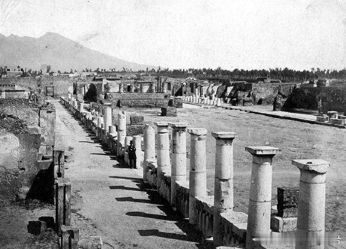 1870年的庞贝古城 