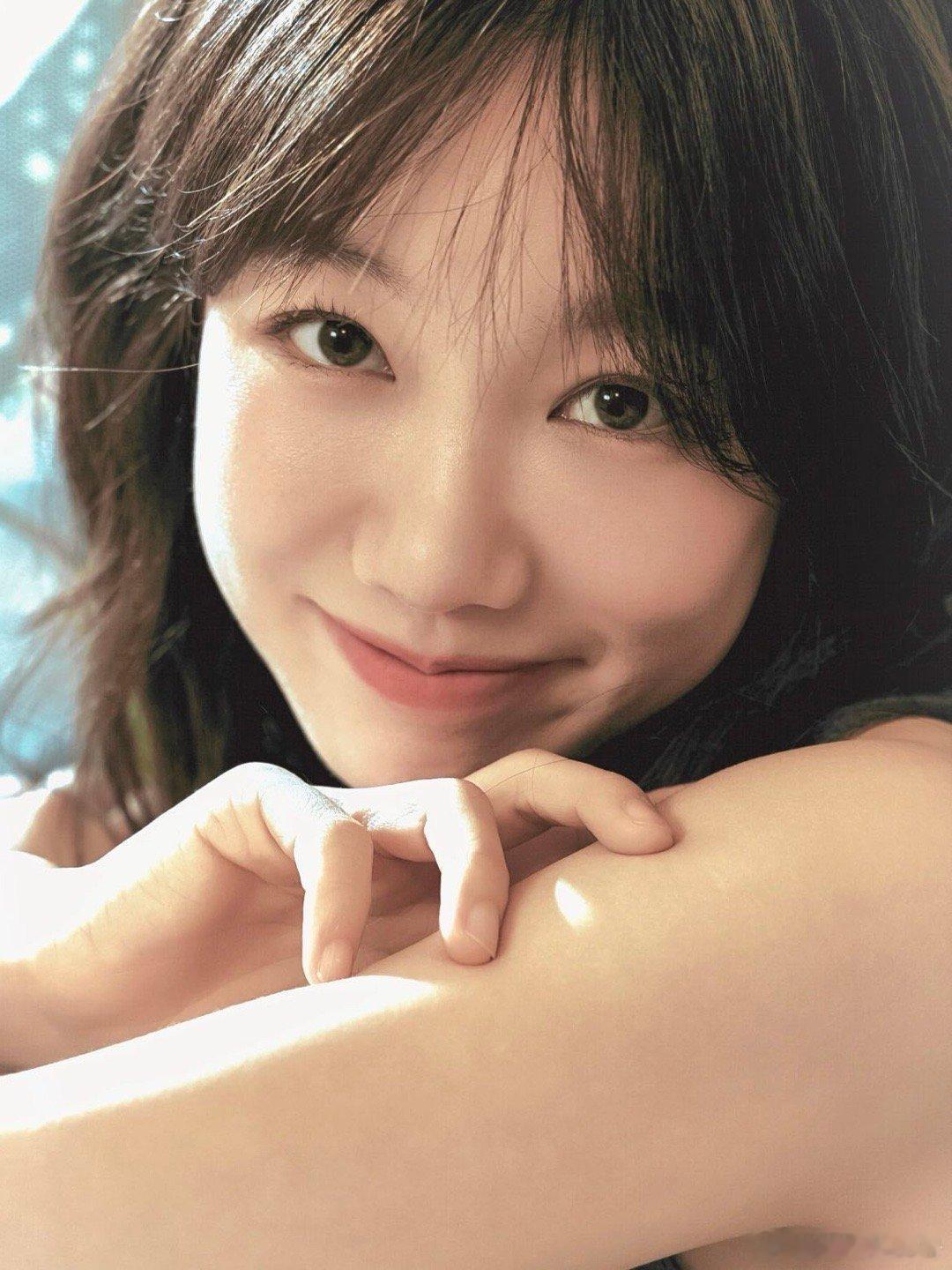 徐梦洁在广州用粤语拜早年 徐梦洁粤语拜早年甜度爆表！甜妹脸配软萌粤语萌到犯规，暖