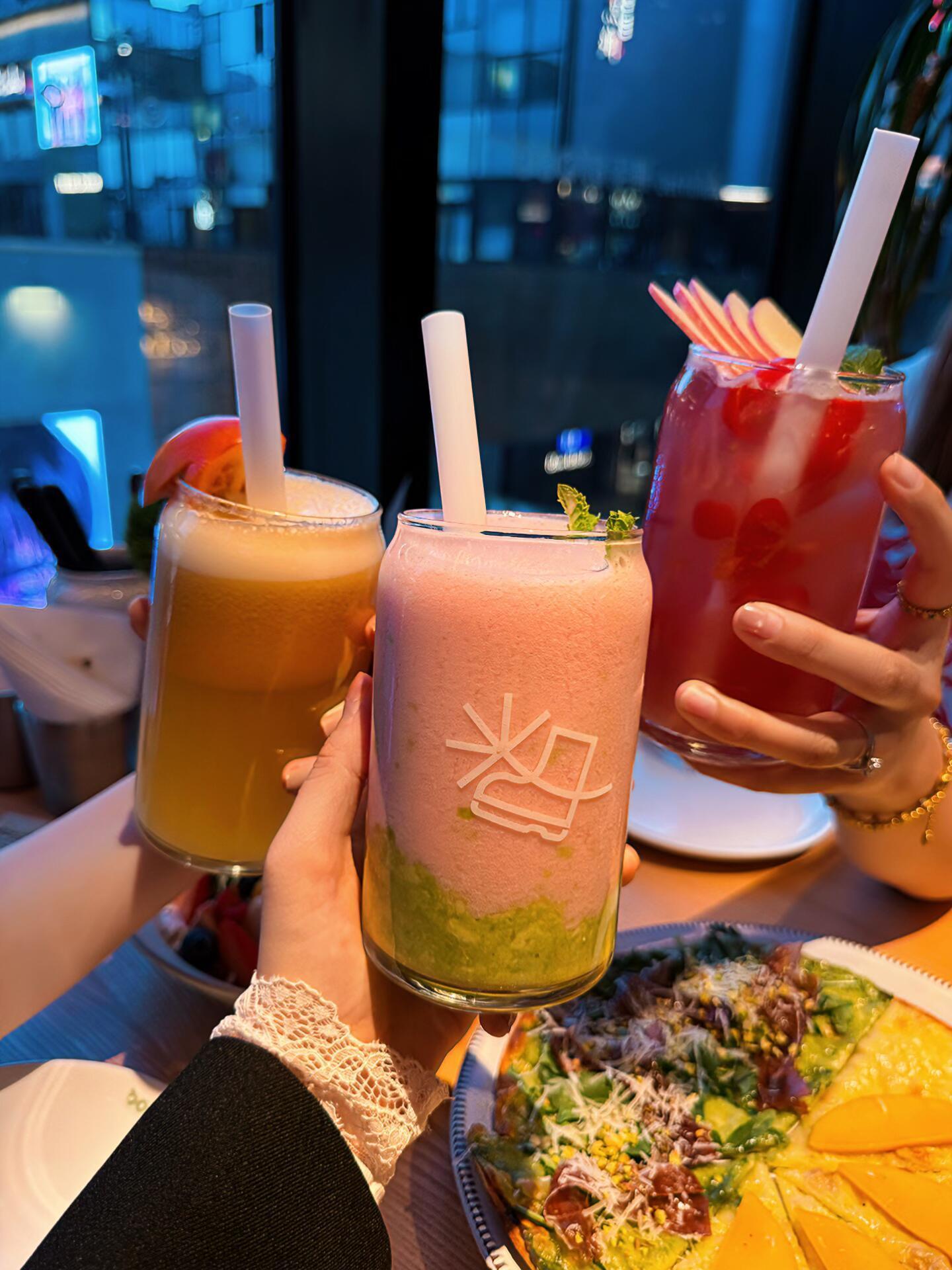 已经到了绝食都不掉秤的年纪,生活真的很叛逆,每天都是减肥的第一天。 