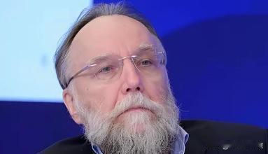 一开口就撕开了莫斯科最不愿意提的痛处，被外界称为‘普京大脑’的俄罗斯学者杜金，公