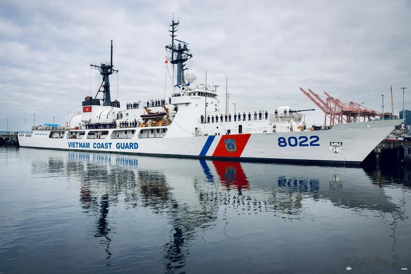 美国赠送给越南的8022号汉密尔顿级巡逻舰（前美国海岸警卫队“Mellon”号）