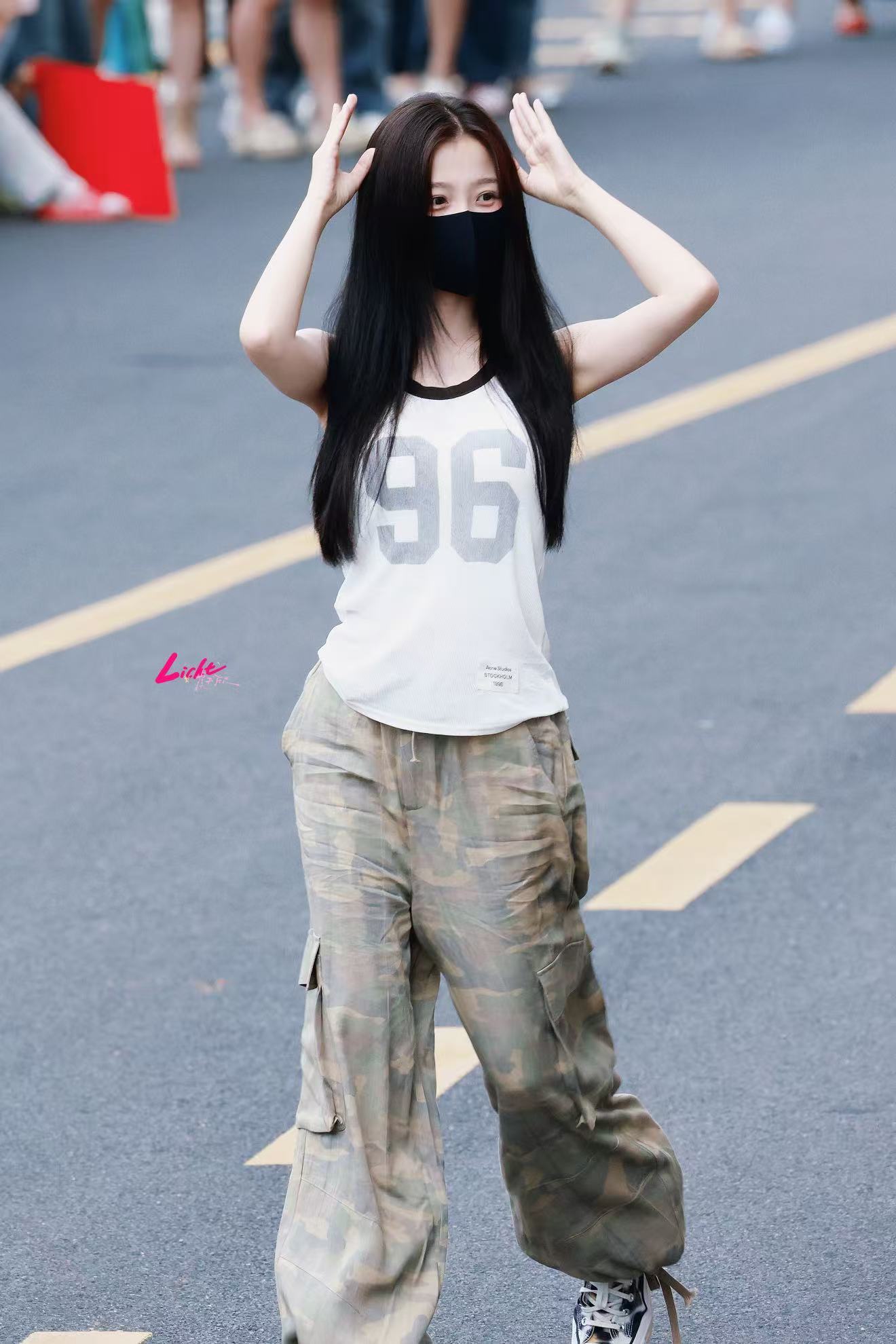 虞书欣 EstherStyle私服穿搭来自星星的穿搭 🪐运动松弛风穿搭2607
