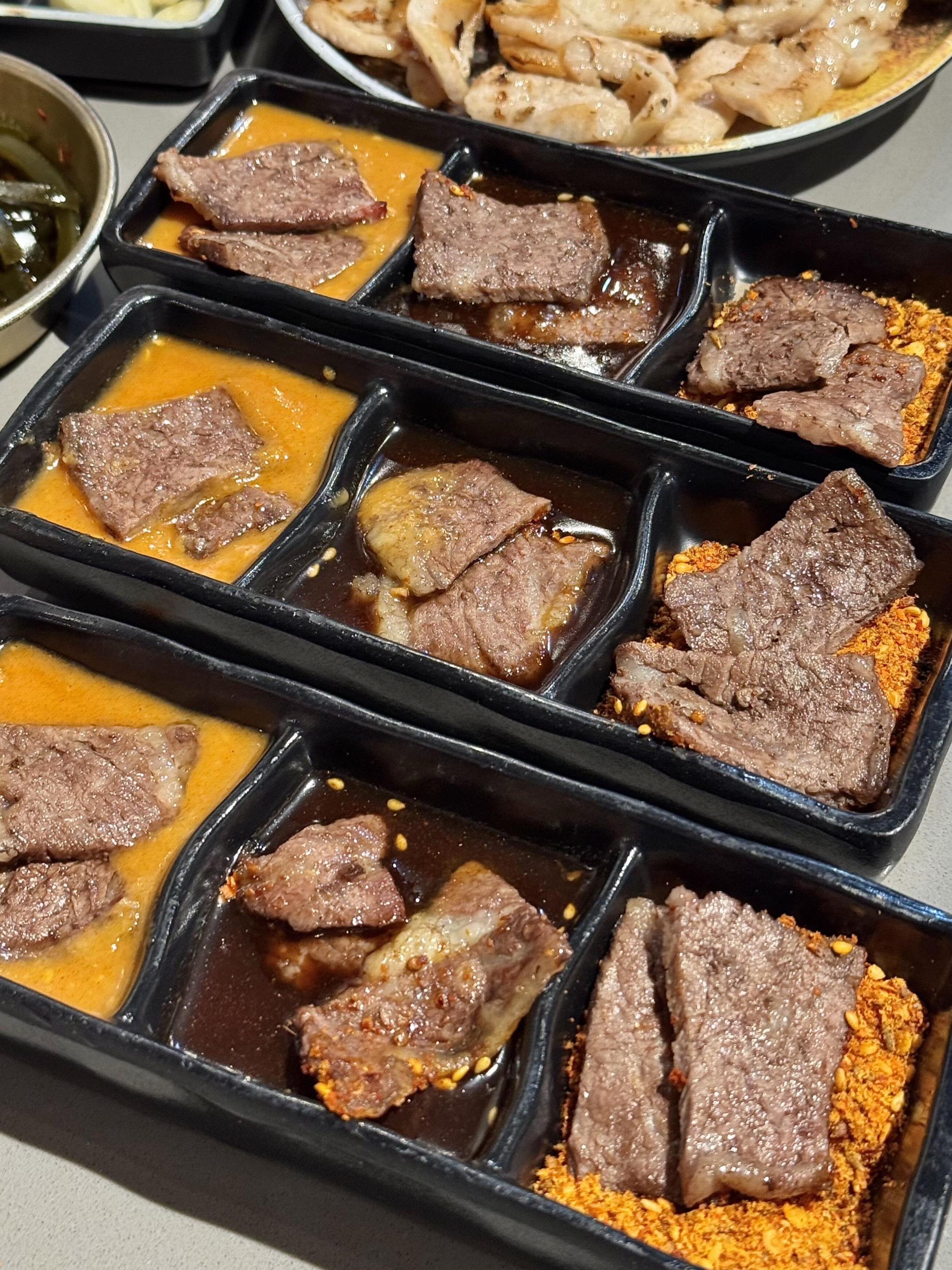 上海穷鬼烤肉。