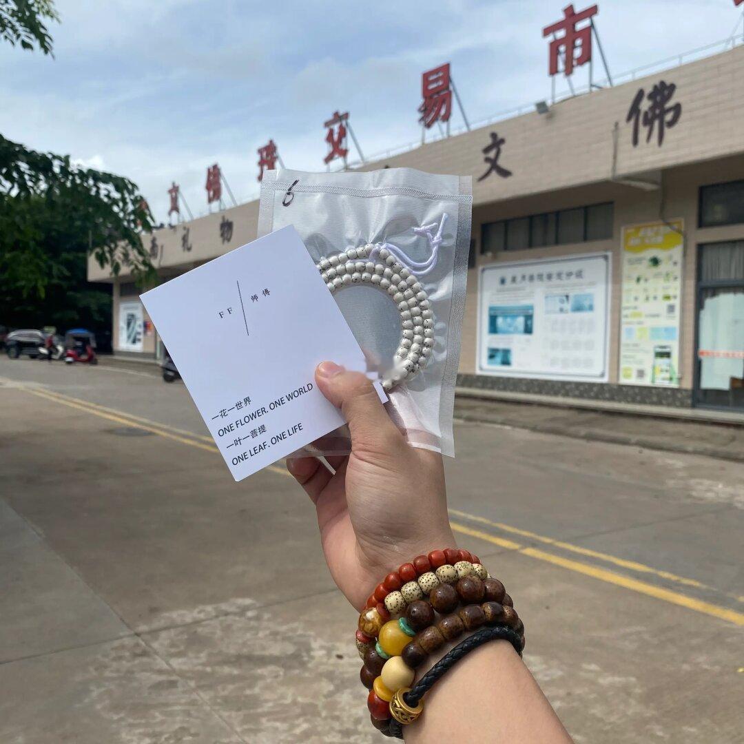 每个落日都应该被记录，每串星月都值得拥有