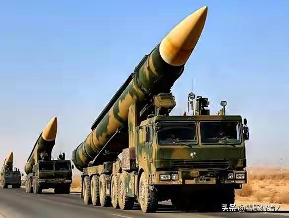 刚刚得到消息，伊朗有一款新导弹，叫“城堡破坏者”，它还有个别名叫，“海巴尔·谢坎