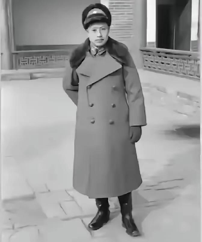 1943年，国军上将于学忠被两万日伪军围住，突围路线全被预判。危急时刻，少将魏凤