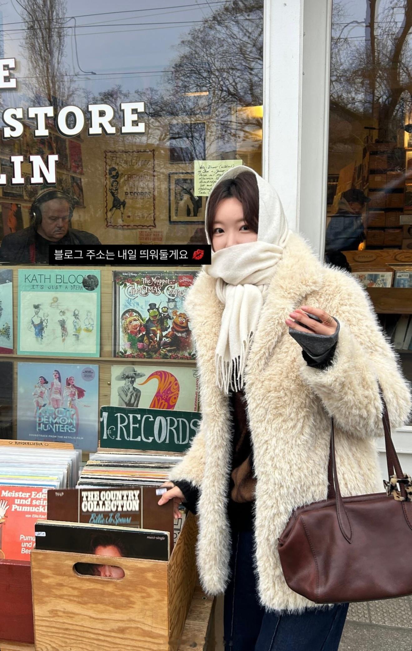 穿搭分享 连续更新第2684天韩国时尚女生日常搭配周一来啦韩系穿搭超能新星汇新星