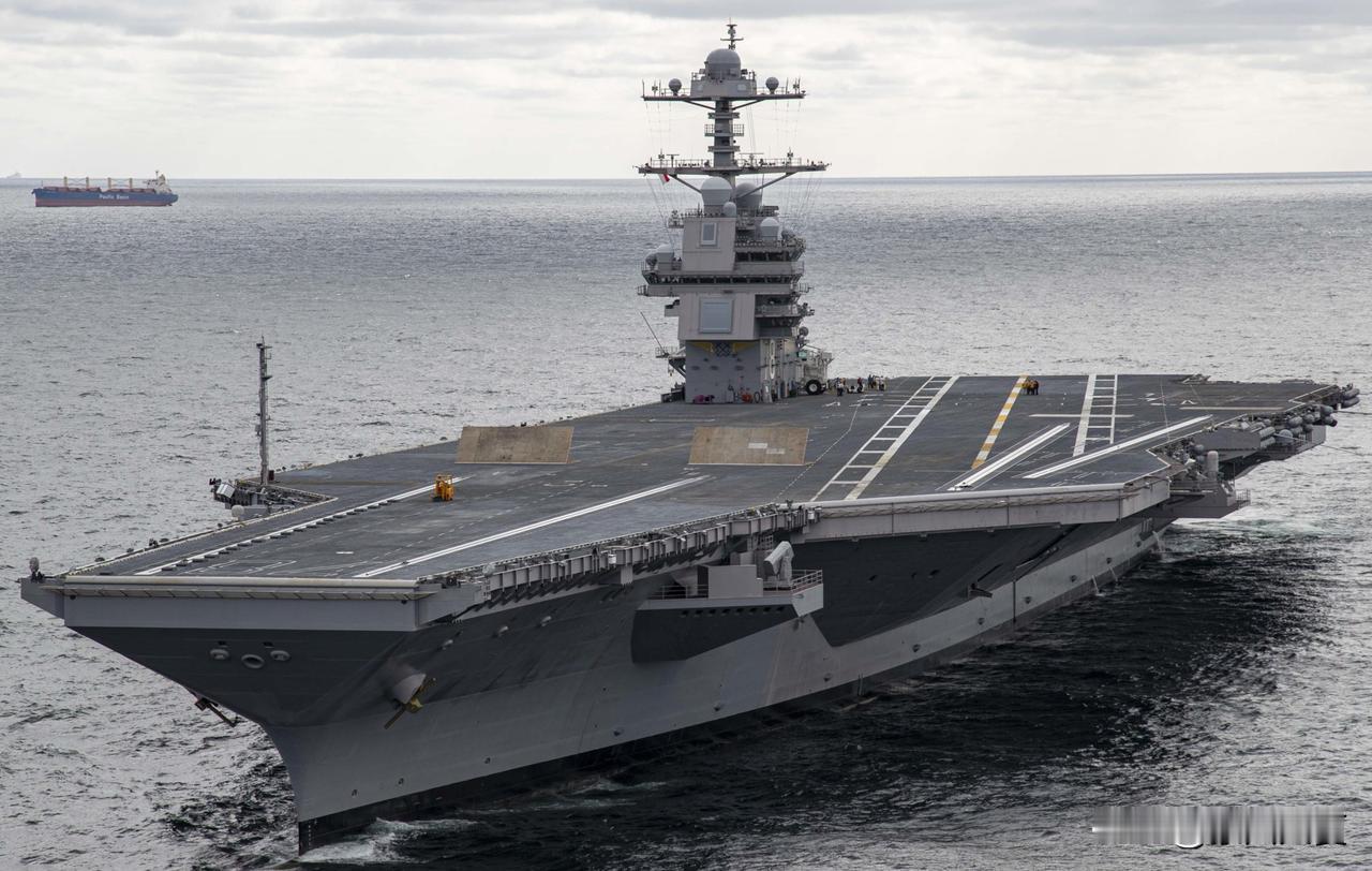 炸裂！美军三航母扎堆中东！一边摆核武大阵，一边去巴基斯坦谈和平？
 
4月24日