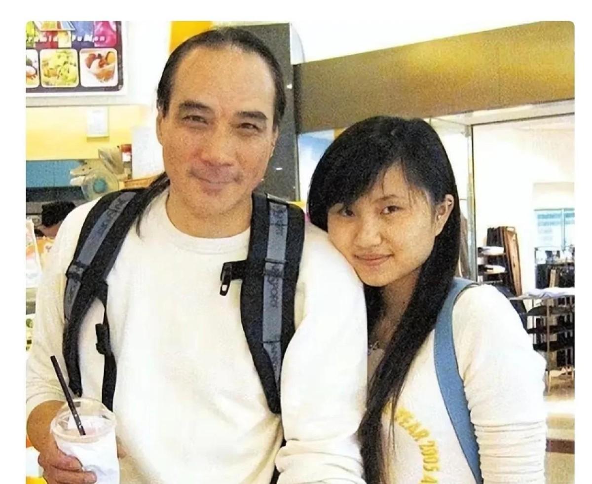 香港演员徐少强和他小30岁的妻子最近接连去世，这事太让人意外了。徐少强刚走，他妻