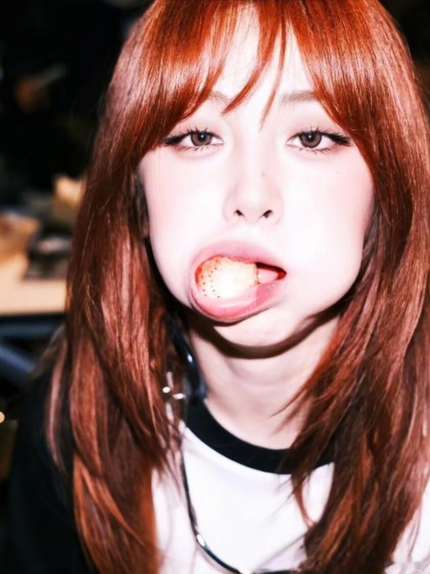 好喜欢允真做大表情超级明媚的！ 