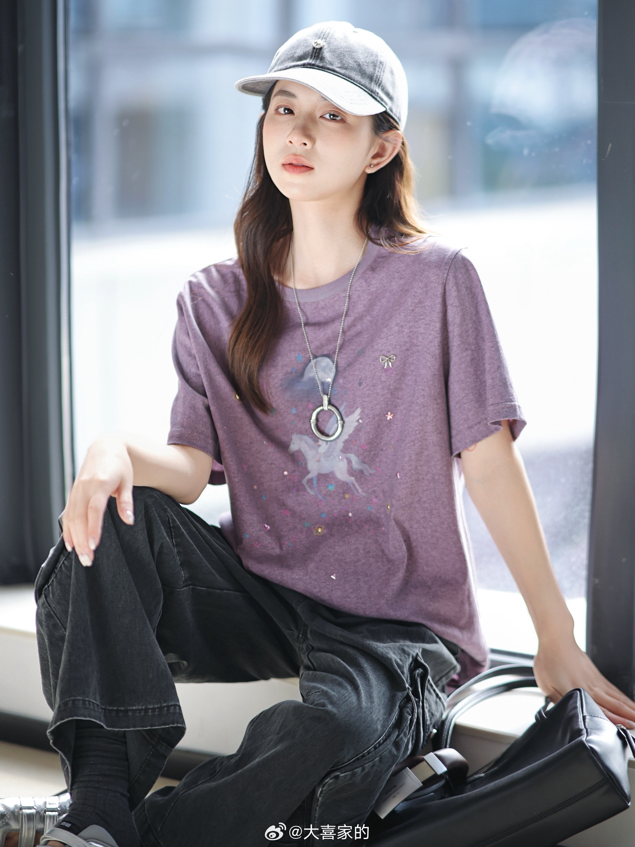 人许愿会飞，所以拥有了一件新T恤！毕竟舒服到飞起也算“飞起来”了