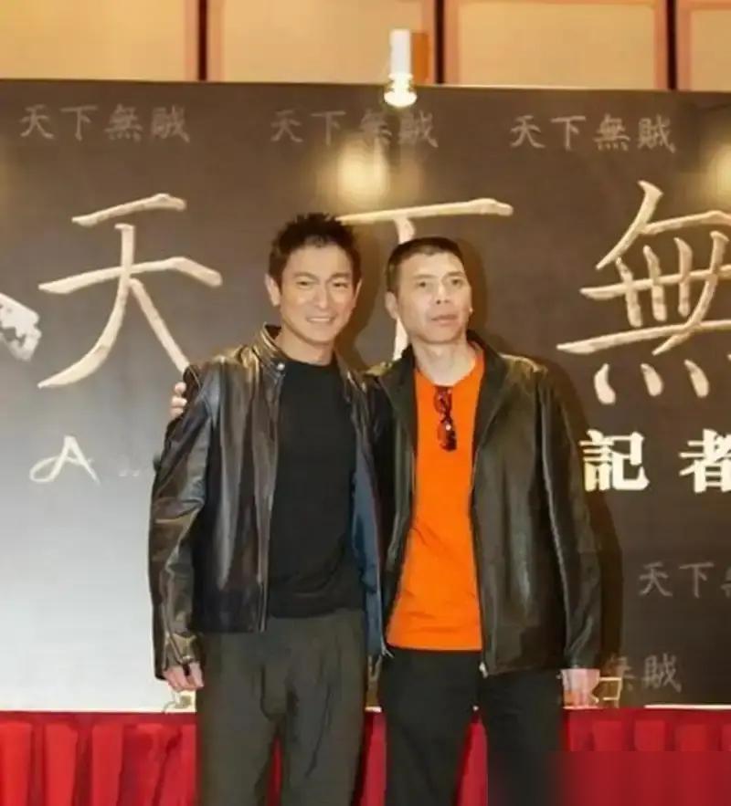 你敢信？当年冯小刚揣700万找刘德华演贼，对方一口答应，只冲“最后必须死”这句话