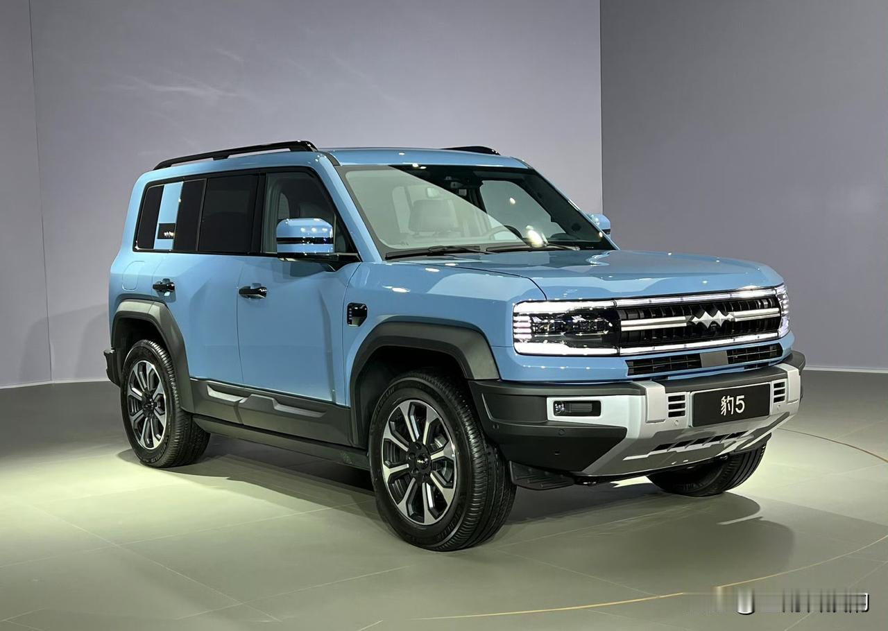 2025广州车展瞩目焦点，方程豹家族齐聚，钛、豹系列强势登场！

车展上，A区2