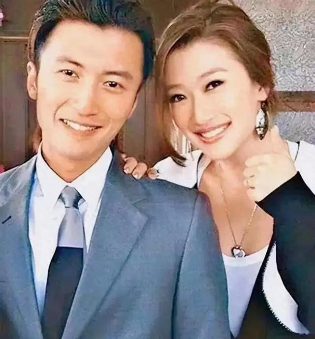 谢霆锋的妹姝谢婷婷是做什么的？是模特、演员。2005年她从加拿大返港，2008年