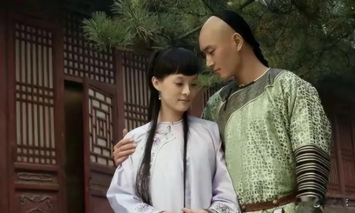 甄嬛后期就算是再爱果郡王，但是她在经历了那么多事情之后，也不会有初入宫看见皇帝那