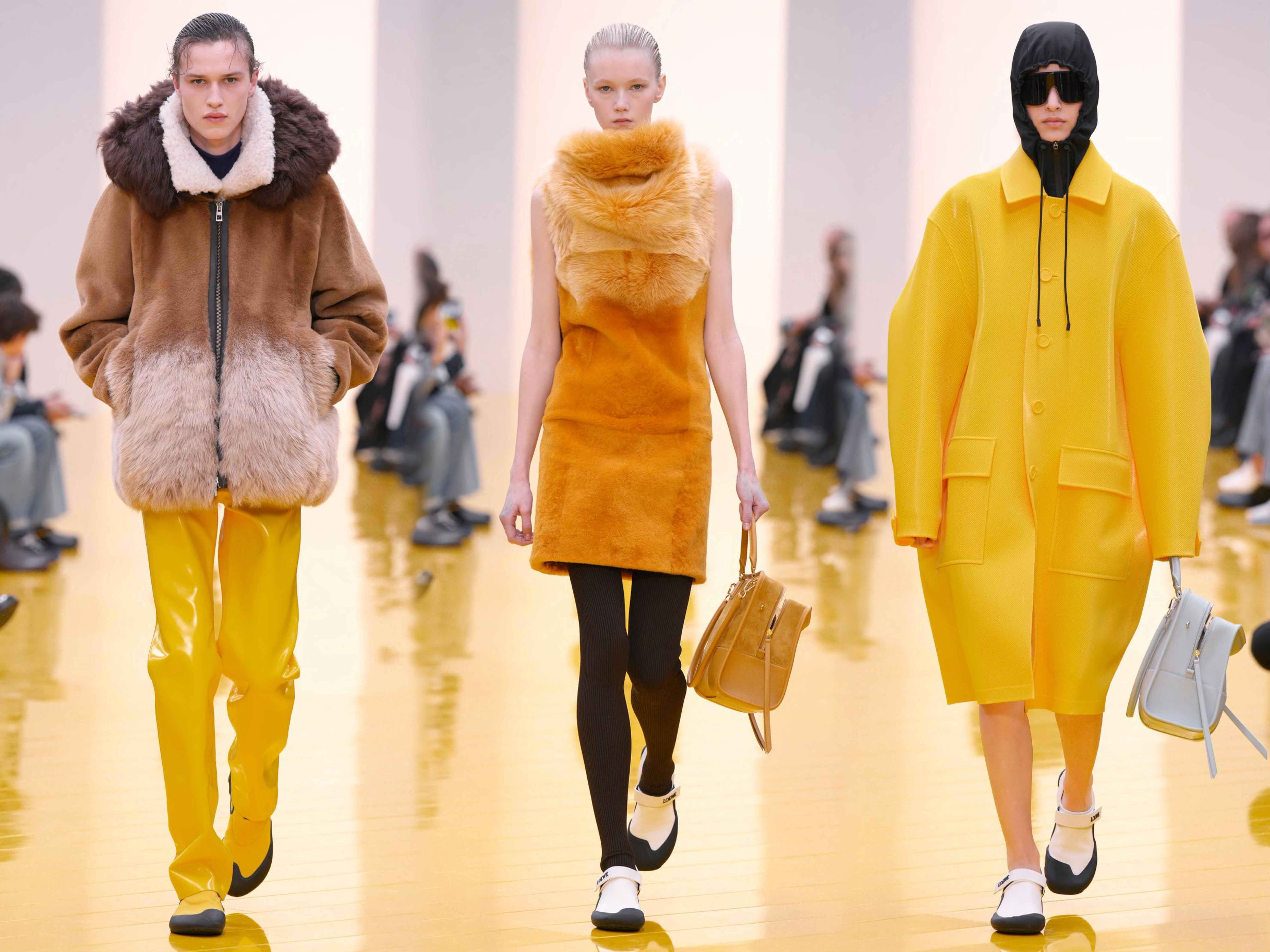 LOEWE F/W 2026 ❤️💛💙 直击时尚幕后 罗意威2026秋冬时装