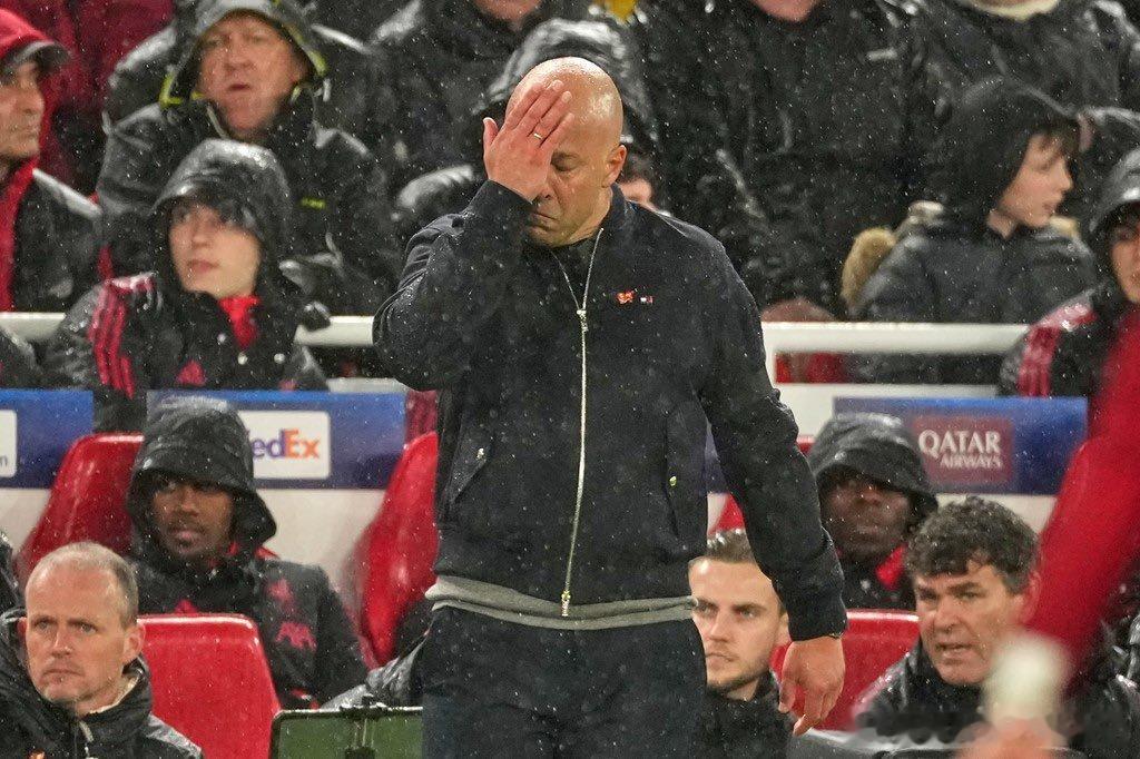 推友的评论文章：安菲尔德努力还在，意志可见。真正缺失的是实力 沉着和清晰的思路安